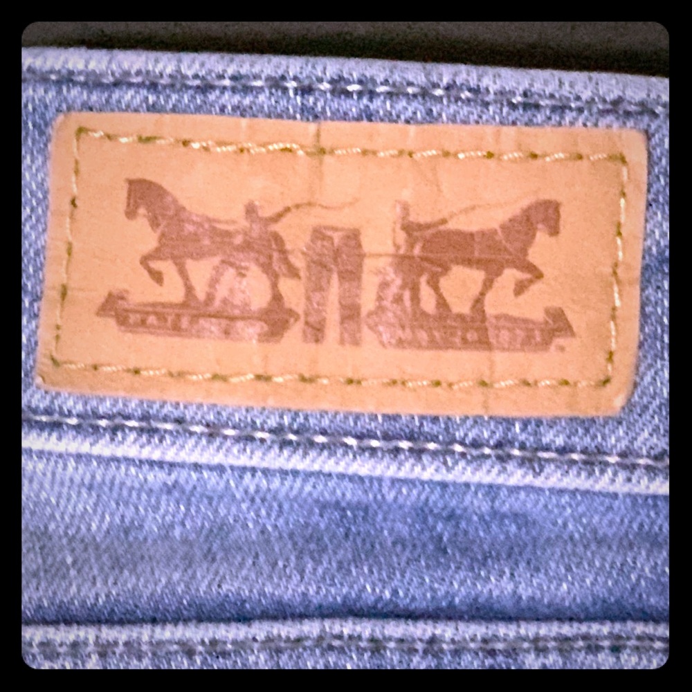 🇱🇷Levi’s Skinny Jeggins Jeans Mid Rise 30